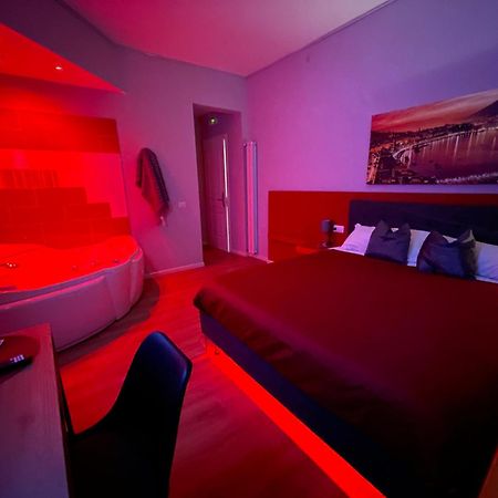 Vomero Suite And Deluxe Room B&B Napoli Zewnętrze zdjęcie