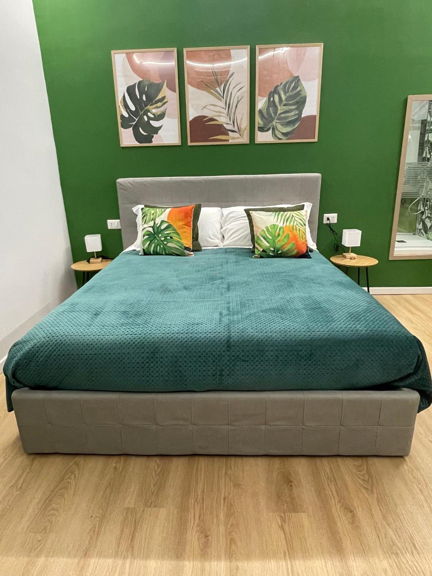 Vomero Suite And Deluxe Room B&B Napoli Zewnętrze zdjęcie