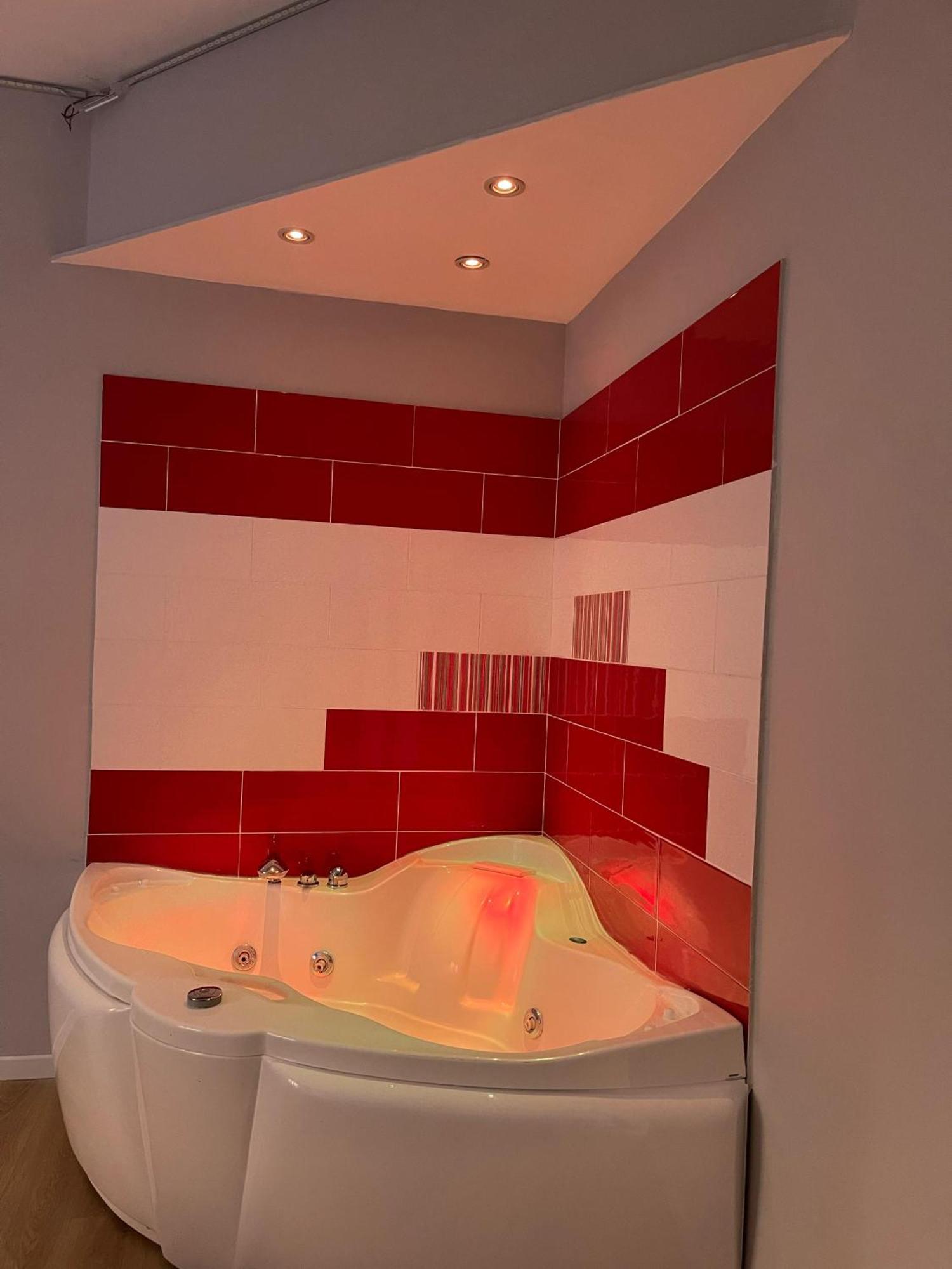 Vomero Suite And Deluxe Room B&B Napoli Zewnętrze zdjęcie